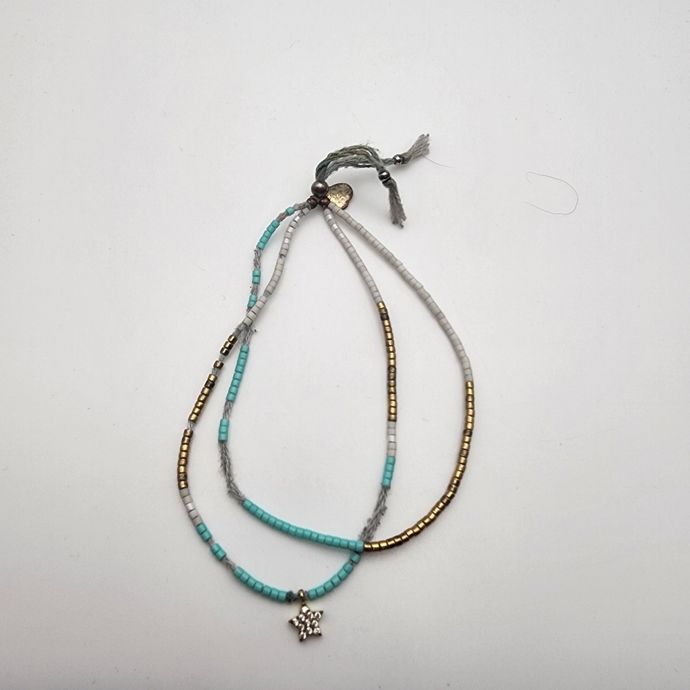 Estella Bartlett Teal, White, & Gold Tone Seed Bead & Rhinestone Star Bracelet